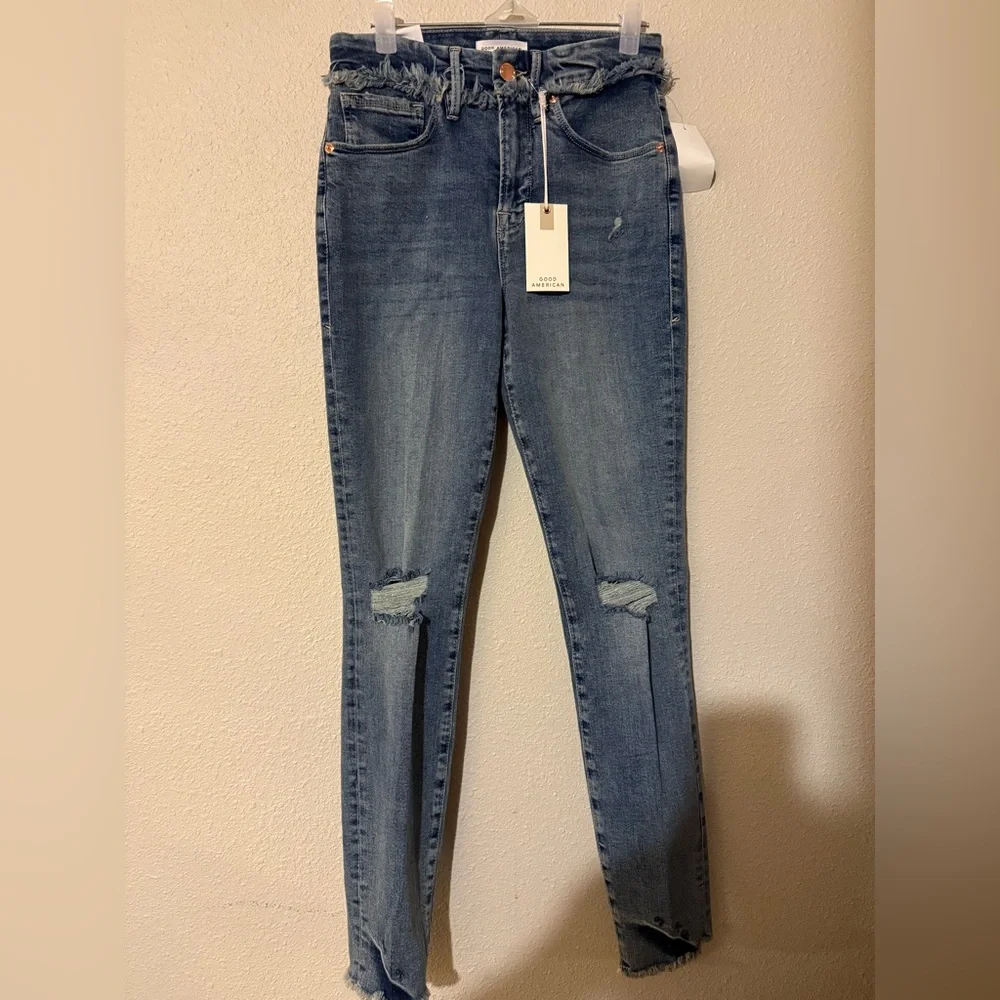 GOOD AMERICAN GOOD LEGS UNDER FRAY WAISTBAND NWT 2/26 - Picture 2 of 5